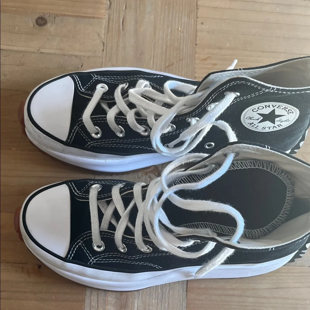 Converse Run Star hike Black and White Platform Sneakers - Picture 5 of 5